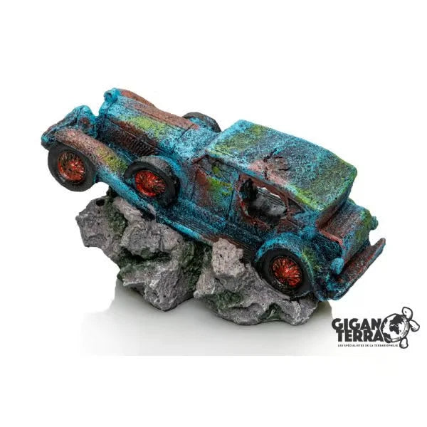Gigan Car 692 Aquarium Ornament